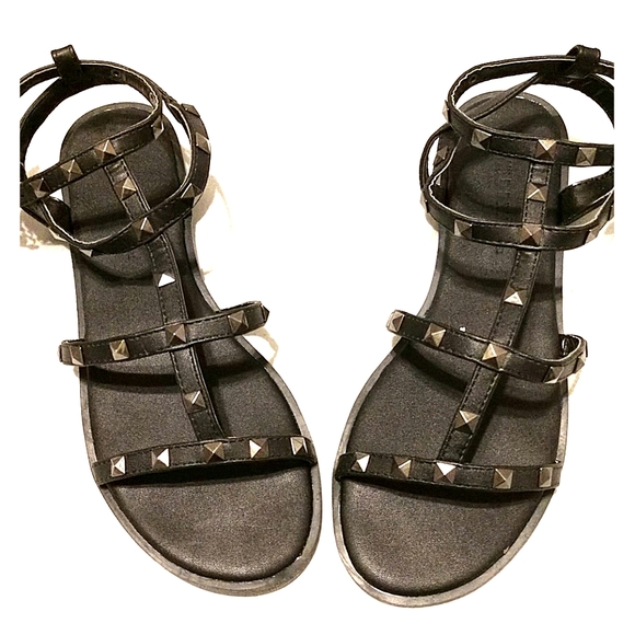 Black studded gladiator sandals - Picture 3 of 8